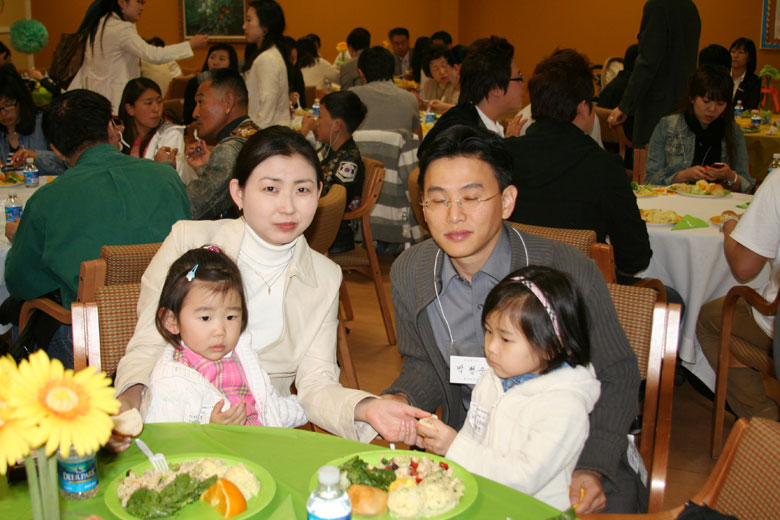 041209-easter (37).jpg